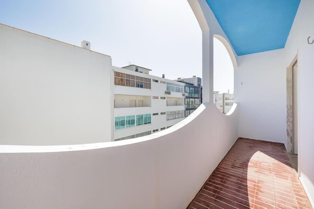 Sea-Front 1' Min! - Apartment With Ac & Wifi Quarteira Extérieur photo