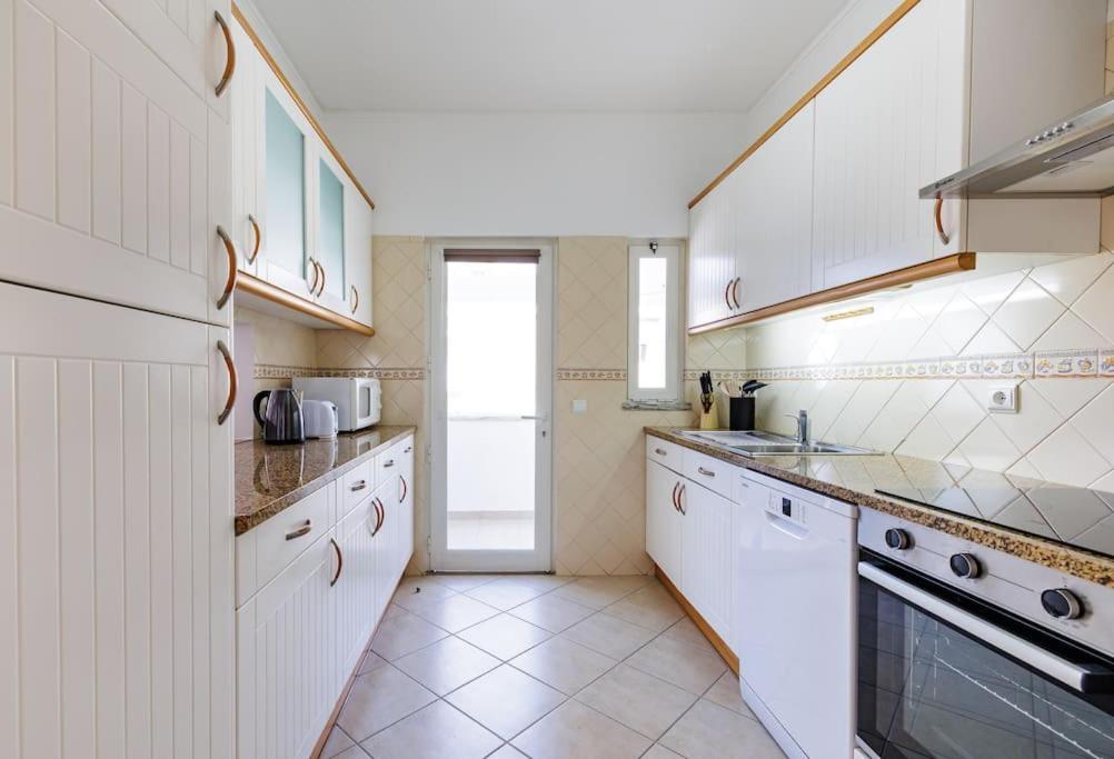 Sea-Front 1' Min! - Apartment With Ac & Wifi Quarteira Extérieur photo